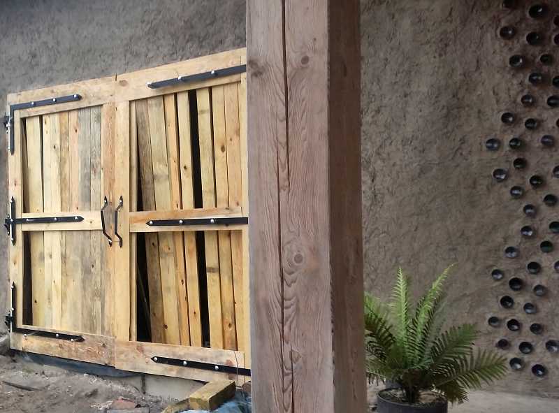 drewniane drzwi garażowe - zrób to sam